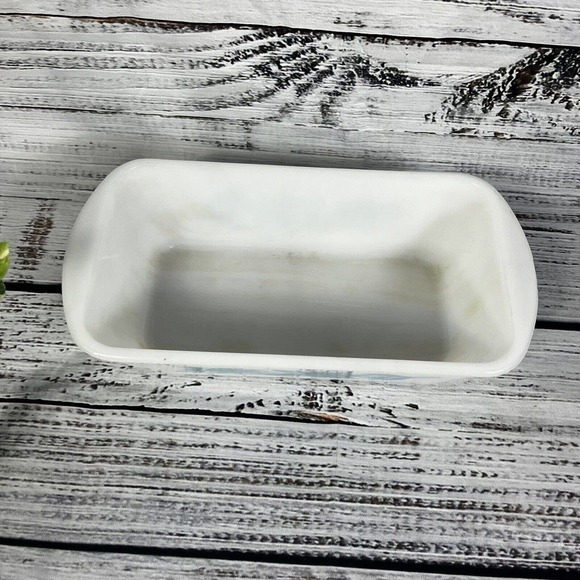 Vintage GLASBAKE Loaf Pan White Blue Flowers Milk Glass BLUE THISTLE J-522 - Picture 4 of 11